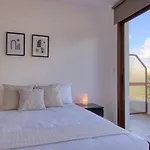Phaedrus Living: City Flat Palas 103